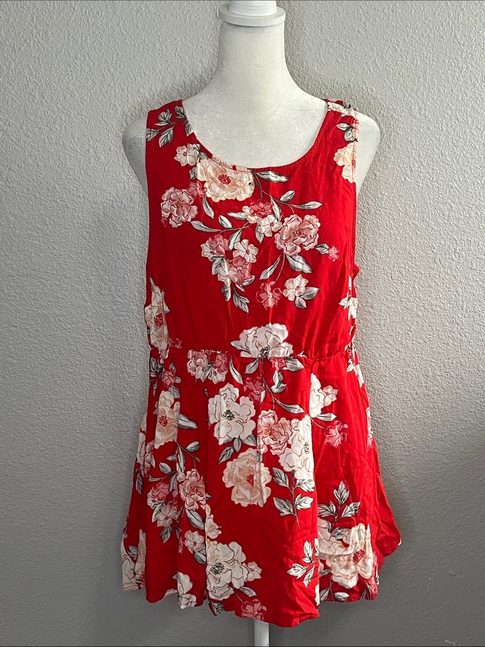 Torrid Floral Button Back Tank Top Red Size 10